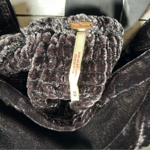 Free People Velvet Marie Pouf Black Crop Top Women Open Back Balloon Sleeve M - Picture 10 of 12